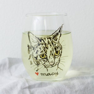 Dog and Cat Wine Glass Set of Two, Personalized Cat Wine Glass Set, Cat Dog Lover Gift, Cat Portrait Wine Glasses, Custom Wine Glasses image 8