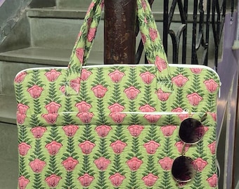 Floral Quilted Laptop Bag with Handle, Organic Cotton Computer,iPad Sleeves, Laptop Bag With Zip Case, Travel Laptop Bag, Pretty Laptop Case