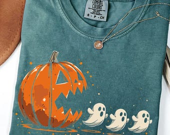 Comfort Colors® Halloween Pumpkin Shirt, Cute Ghost Tee, Spooky Season T-Shirt, Jack O Lantern Top, Fall Graphic Tee for Women Men