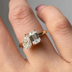 3.50 CT Emerald & Pear Cut Moissanite Toi-Et-Moi Engagement Ring, 10KT Solid Gold Toi Moi Ring, Emerald And Pear Cut You And Me Ring.