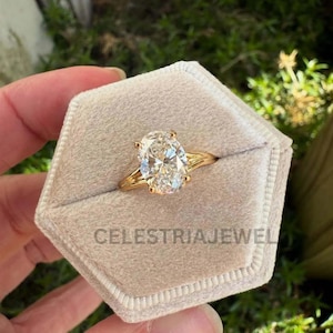 Oval Moissanite Engagement Ring: 3.50CT Split Shank, 18k Yellow Gold