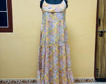 Vestido de verano de algodón con estampado de bloques hecho a mano: vestido bohemio sin mangas con capas