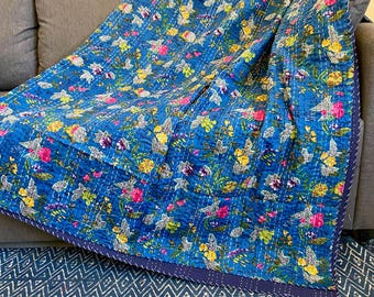 Edredón Kantha floral azul real, manta Kantha de algodón puro, cubrecama Kantha, edredón Kantha estilo boho indio hippie