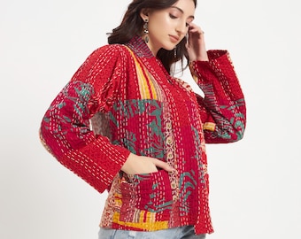 Chaqueta vintage Kantha de seda con patchwork