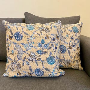 2 PCs 16&quot; x 16&quot; Beige Floral Reversible Kantha Cushion Covers