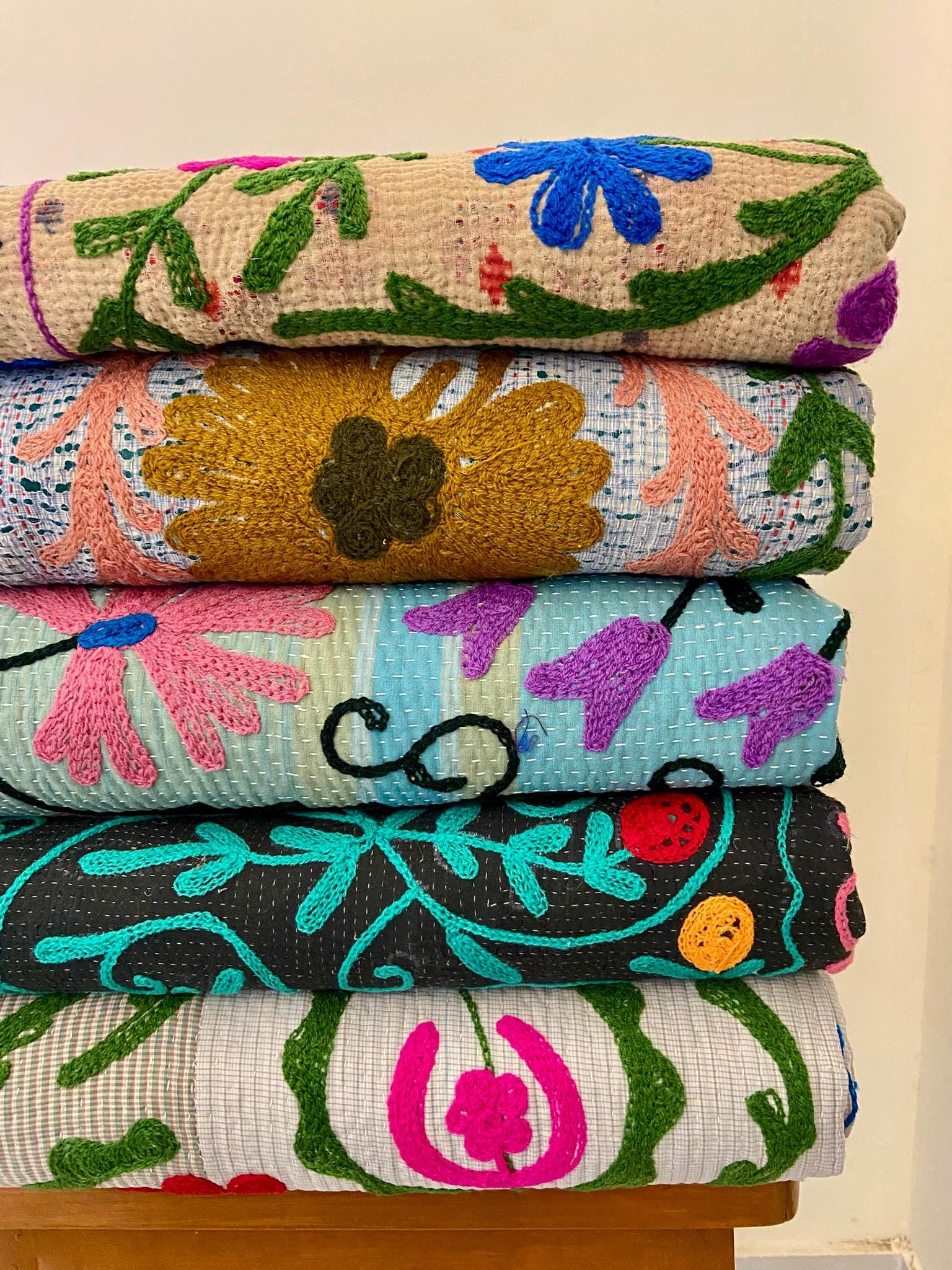 5 PC's Assorted Vintage Kantha Quilts with Suzani Embroidery 1940s Collectives Cotton Kantha Throws