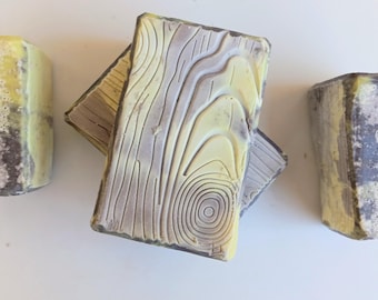 Savon à froid Evergreen Zest - Pain de savon masculin pin et agrumes avec huiles essentielles