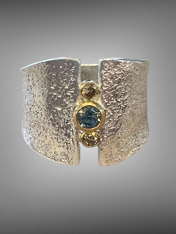 Sapphire and Diamond ring