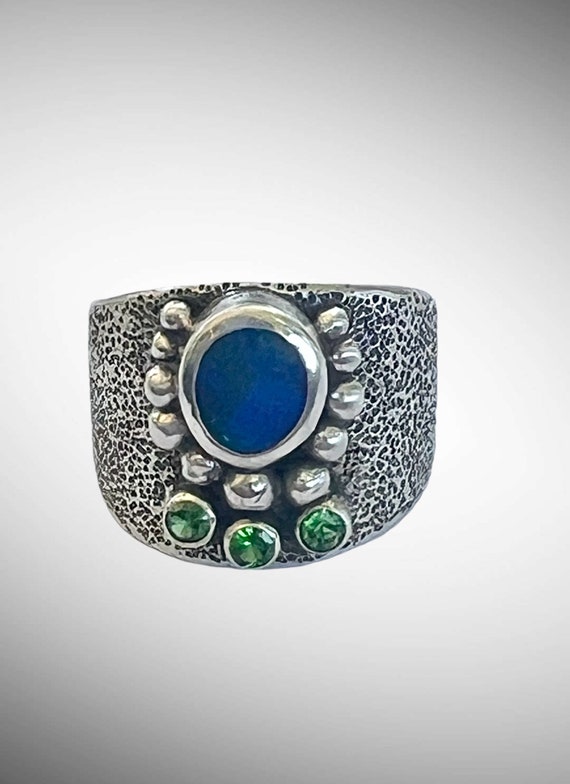 Opal and tsavorite ring