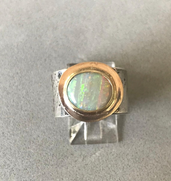 Lightning Ridge Opal in gold ring