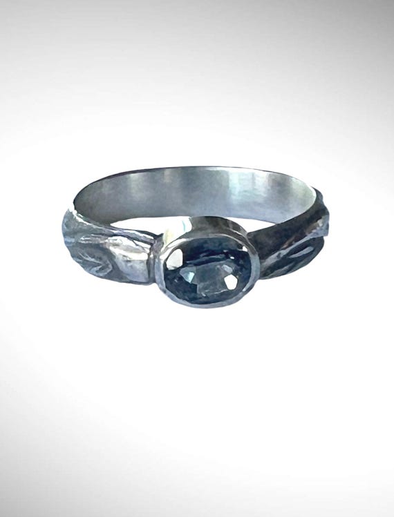 Spinel ring