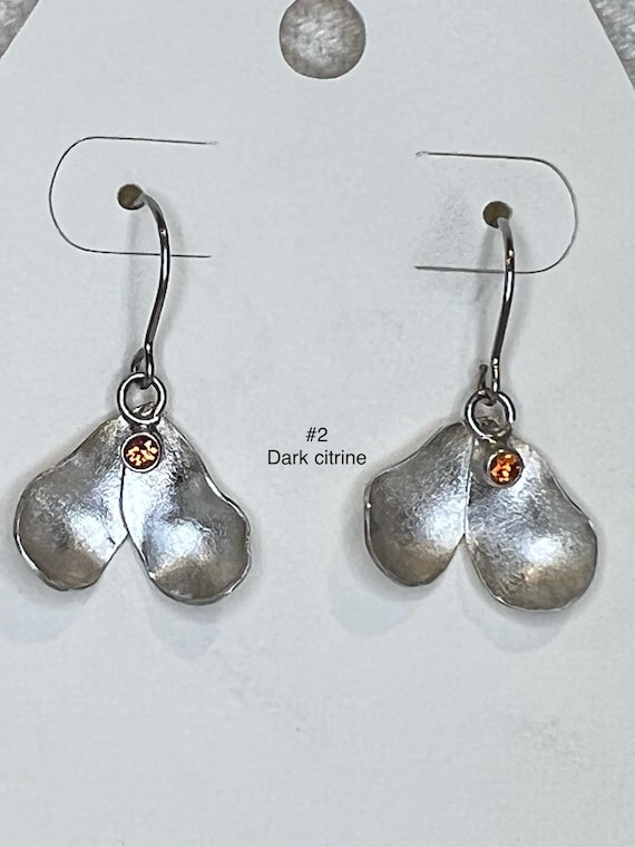 Pea pod shaped earrings