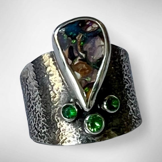 Moss and Stone in Quiet Harmony ring