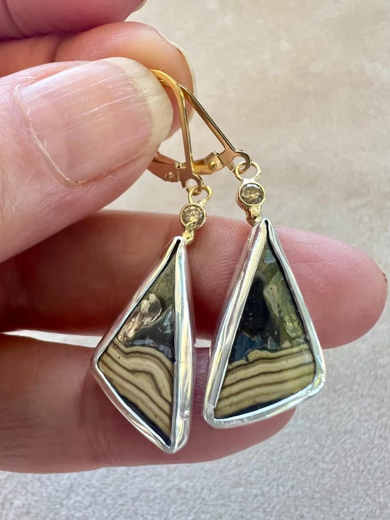 SCHALENBLENDE and diamond earrings