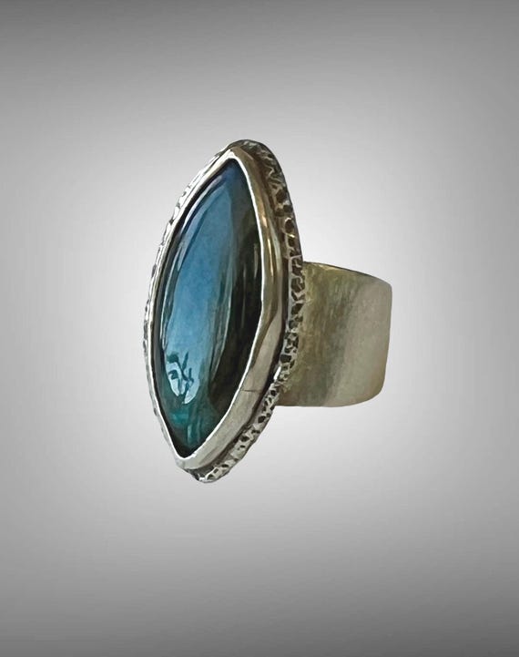 Marquise Labradorite Ring: Sterling Silver Textured Bezel, Size 8.5