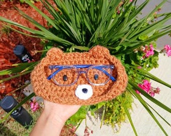 Crochet bear glasses holder