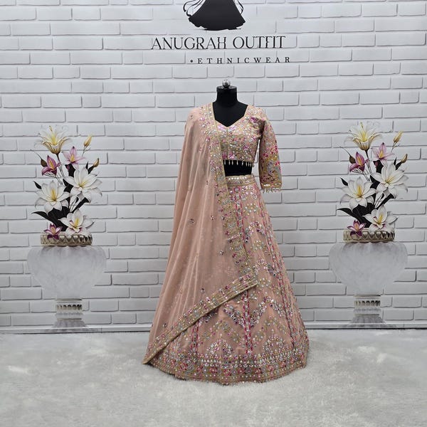 Pfirsich Georgette Lehenga Choli Set: Zari & Spiegelarbeit, Indische Partykleidung