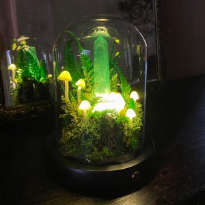 Enchanted Green Crystal Lamp, Handcrafted LED Mushroom Lamp,Magical Forest Decor with Glowing Crystal Pillar,Fantasy Night Light,Unique Gift