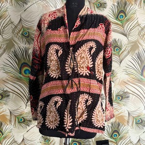 Wholesale Lot: 50 Pcs Indian Cotton Kantha Quilted Jackets - Black & White Floral Print