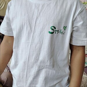 Camiseta personalizada para niños, nueva camiseta infantil holgada de cuello redondo con letras estampadas, camiseta informal, tops estampados, tops para niños