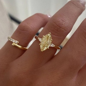 Marquise Moissanite Engagement Ring: Vintage Style, Lab-Grown Diamond Accents