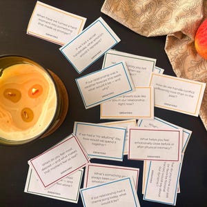 Paar-Gesprächskarten - Tiefe Beziehungstherapie & Intimität Spiel | Date Night Verbindungsfragen