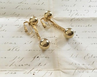 Gold Tone Dangle Ball Clip On Brutalist Earrings Vintage Earrings