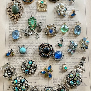 Vintage Blue And Green Rhinestone Findings Lot Broken Jewelry Harvest Craft Lot