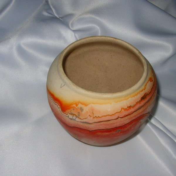 CHRISTMAS GIFTING Nemadji Native American Art Pottery Vase.  orange & brown swirl design, collectable