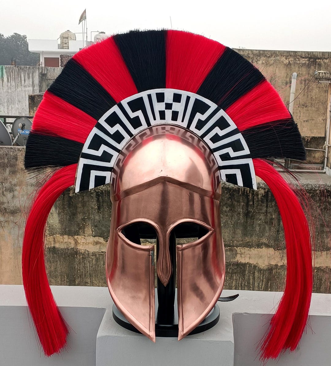 Casco De Armadura Griega Corintia Pluma Roja, Casco De... En Venta En