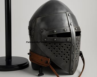 Średniowieczny stalowy hełm rzymski Bascinet Barbuta - bitwa w Buhurt, zbroja LARP, stojak