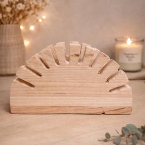 Wooden Cap Rack – 10 Caps – Wall-mounted or Free-standing – Customizable image 5