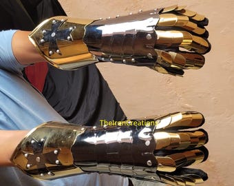 手作りの中世風ガントレット、金色の鋼鉄製鎧手袋、騎士コスプレLARPセット