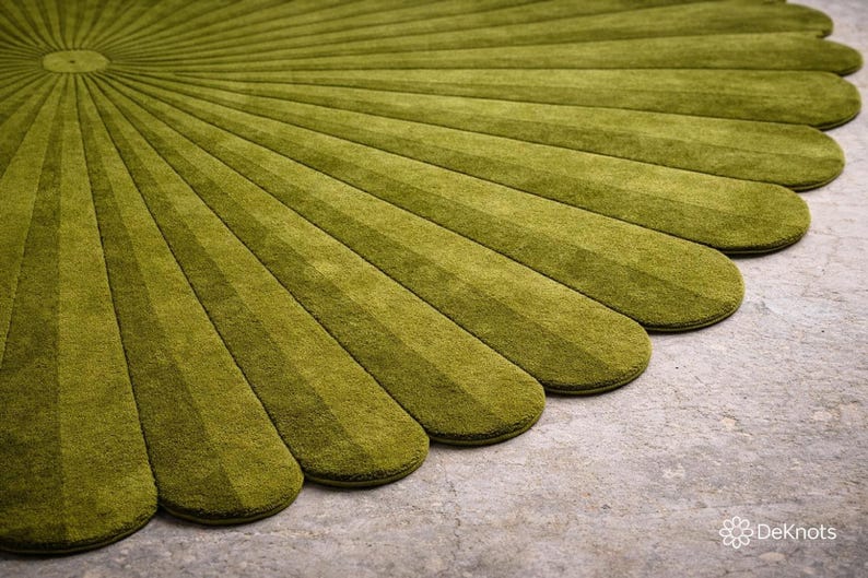 Olive Green Rug | Scalloped Edge Rug | 9 Ft Round Rug | Handmade Wool ...