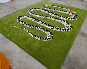 Alfombra de serpiente verde tejida a mano - Alfombra con estampado animal realista