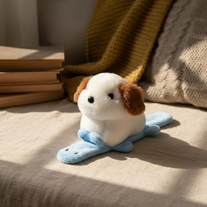 Plush Snap Bracelet Kawaii Animal Wristband Soft Stuffed Capybara Toy Gift for Kids Teen Cute Slap Band Frog Duck Owl Puppy Capy Bracelet