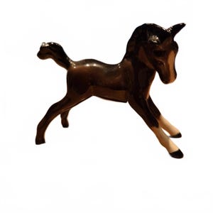 Vintage Beswick Ceramic Foal Figurine - Collectible Animal Decor
