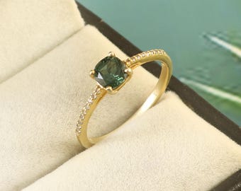 Anello con tormalina e topazio bianco: anello solitario in ottone placcato oro 18 carati per donna.