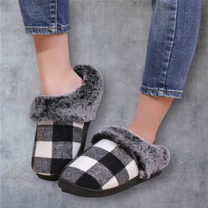 Unisex Plush Slippers | Soft Indoor Fuzzy House Shoes | Warm Cozy Slippers for Home | EU & US Sizes