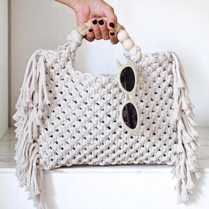 Sac fourre-tout bohème tissé à la main pour femmes - Grand sac à main d'été à franges avec glands et perles, sac à main bohème chic en macramé pour la plage