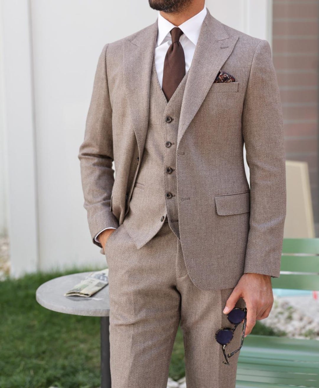 フォーンツイードの3ピーススーツ：ヴィンテージウェディング、プロム