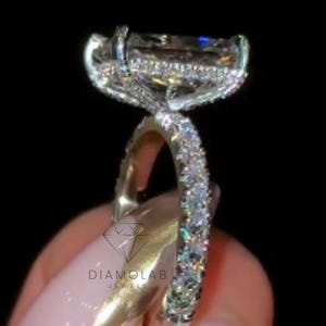 3.5CT Radiant Cut Moissanite Engagement Ring, 14K/18K Solid Gold, Hidden Halo Solitaire Anniversary Gift, 4-Prong Ring, Gift For Girlfriend.