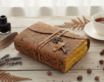 Diario vintage de cuero floral con llave, cuaderno de bocetos hecho a mano con relieve para regalar.