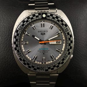Vintage Seiko 5 Rally Diver Gray face sports 6119 cal. Men's Wrist Watch