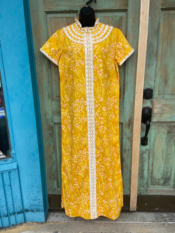 VINTAGE Gold Orange Floral Lilly Pulitzer Caftan '