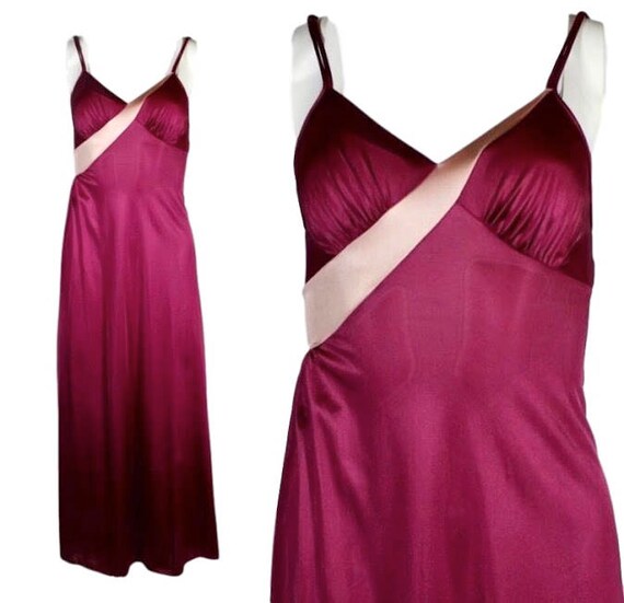 1970s Vintage Berry Color Nylon Long Nightgown, Va