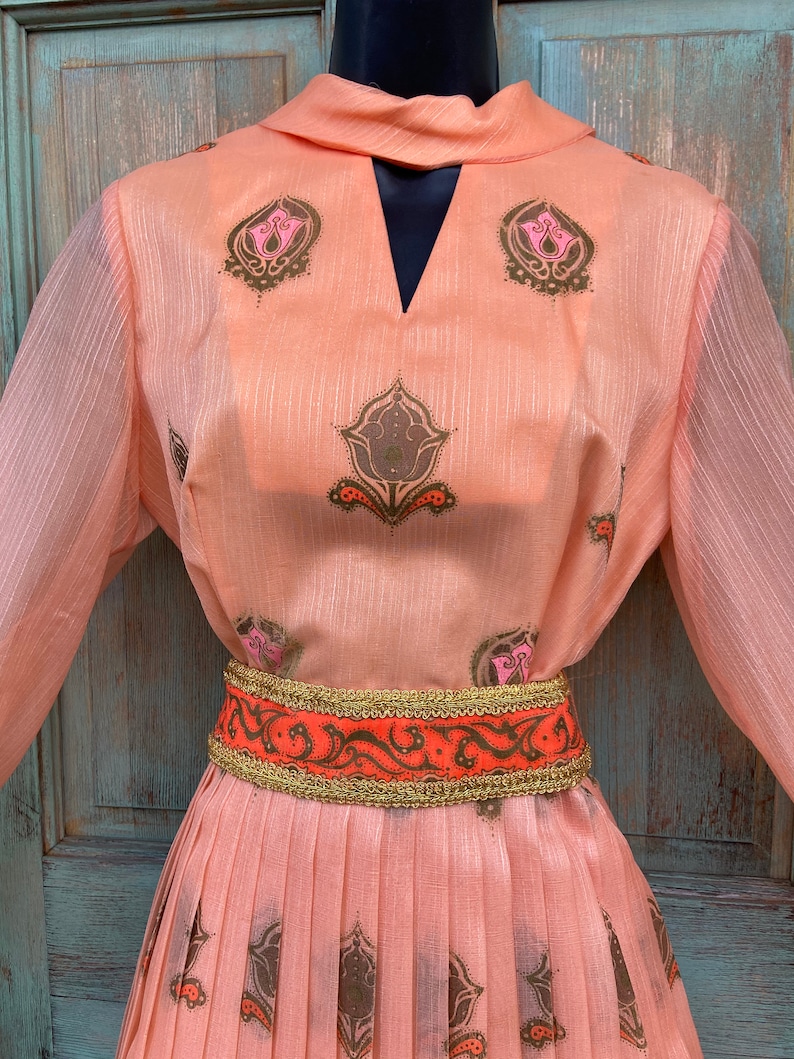 Vintage ALFRED SHAHEEN Apricot Floral Sleeveless Maxi Dress