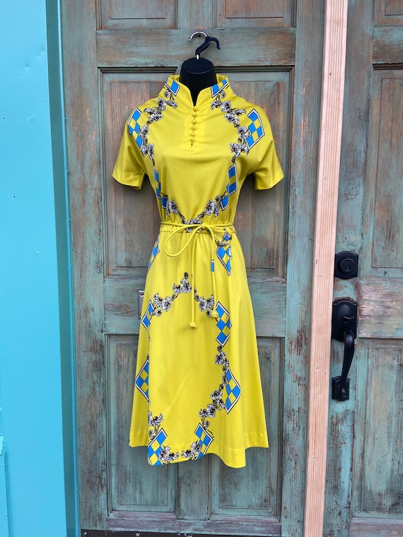Vintage Yellow Polyester Daisy Floral Print Dress,
