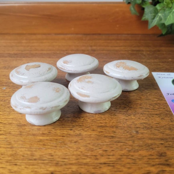 Chippy White Vintage Knobs Set of 5 Wooden Pulls Shabby Chic Cabinet Desk Hardware Cottage Chic Free Shipping