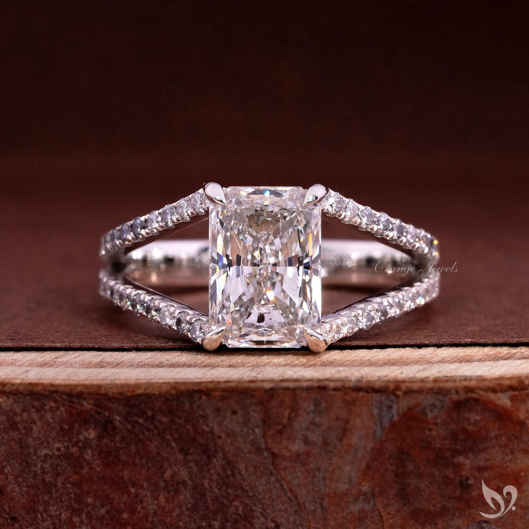 2CT Radiant Cut Lab Grown Diamond Ring: Dainty 18k Gold Split Band Ring ...